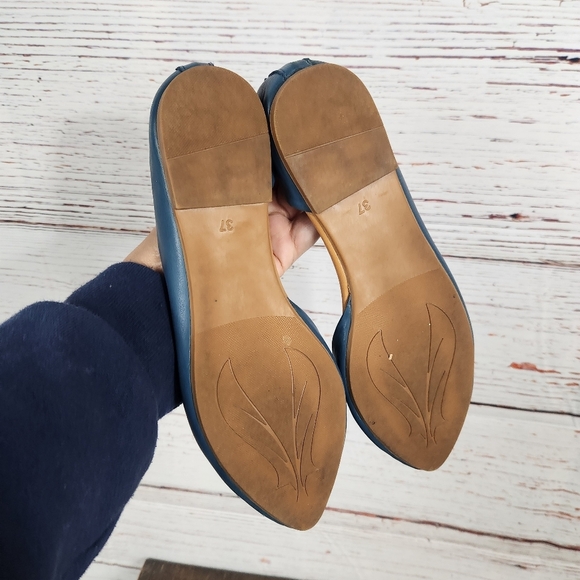 MIZ MOOZ Belinda Leather Flats - Picture 8 of 9